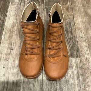 Brown Lace-Up Ankle Boots EU Size 41=US 10